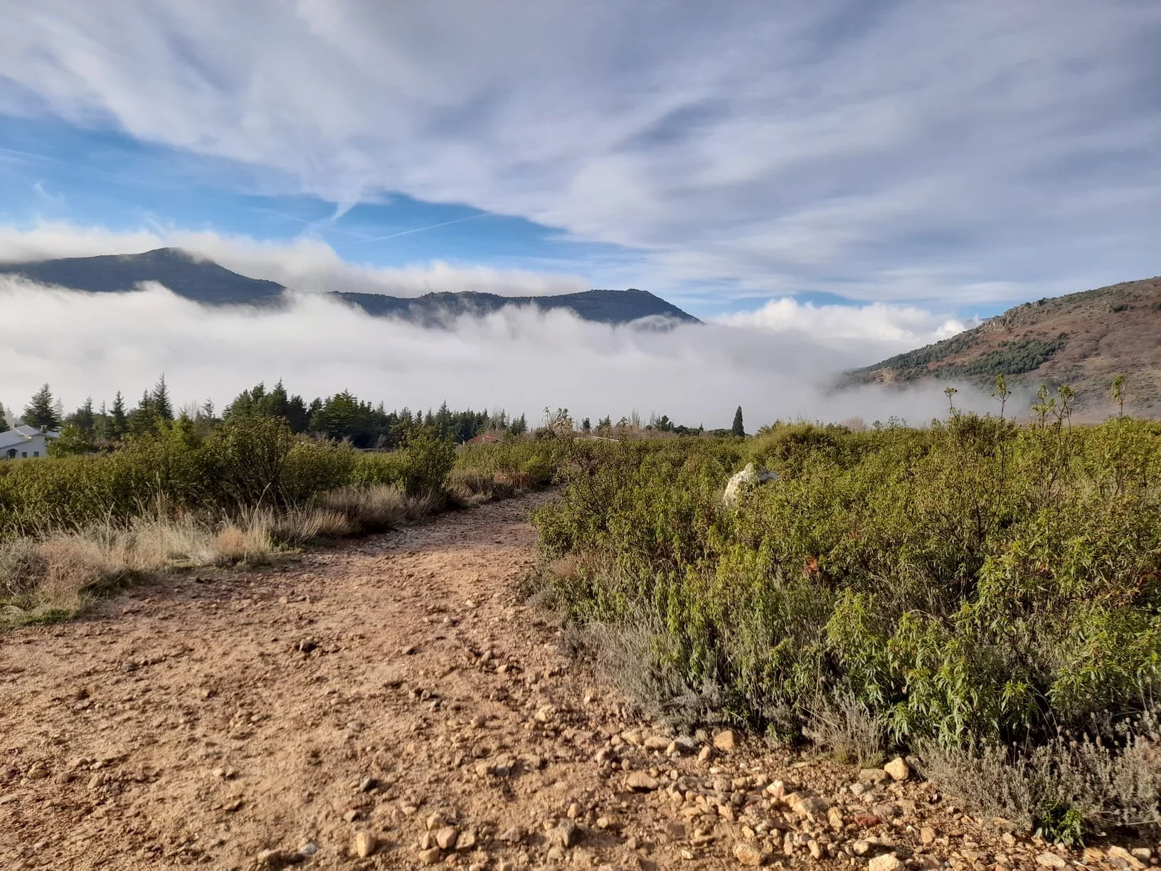 ruta en Mondalindo por la Mina de Plata