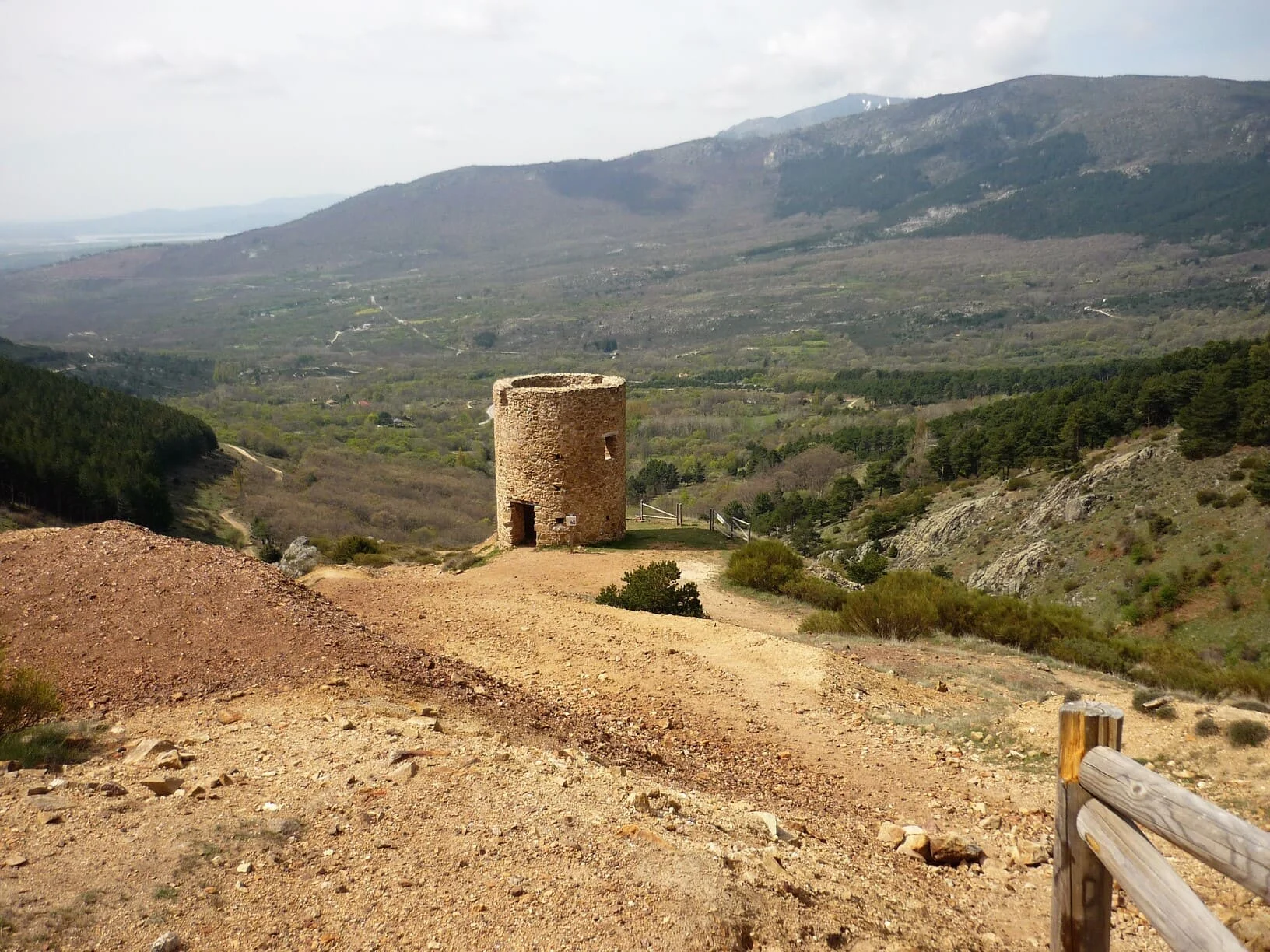 Ruta por Mondalindo por la Mina de Plata