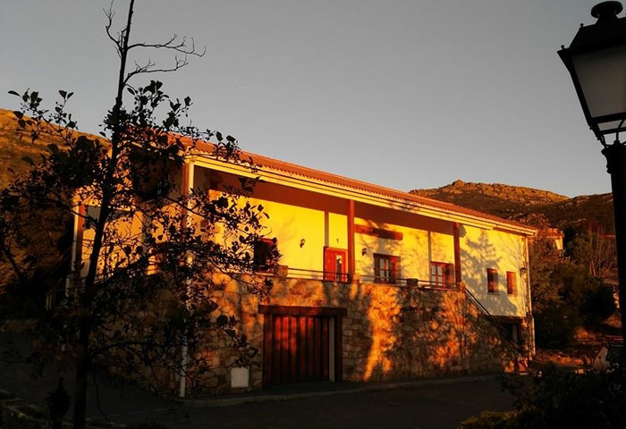 albergue-berzosa-exterior