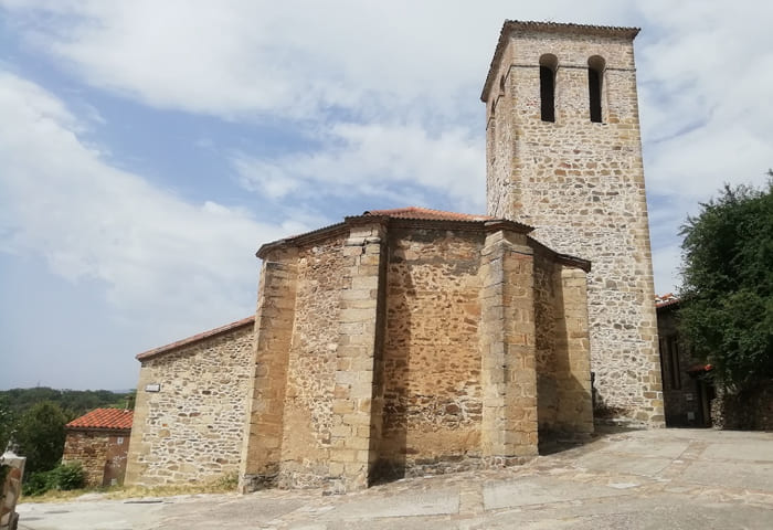 Recorrido por la sierra norte por la iglesia y la fragua