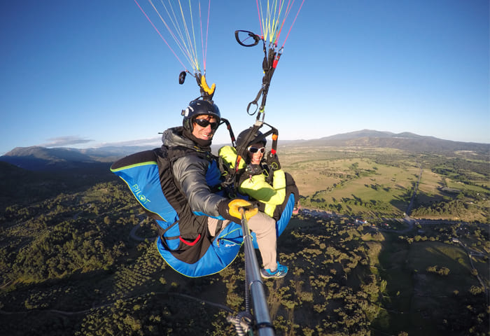 Vuelo en parapente biplaza en compañía