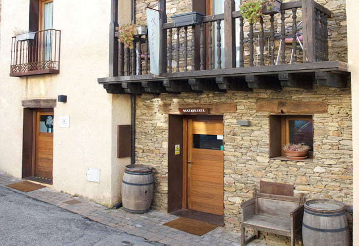 alojamientos-montejo-de-la-sierra-hotel-rural-monte-del-tejo-exterior